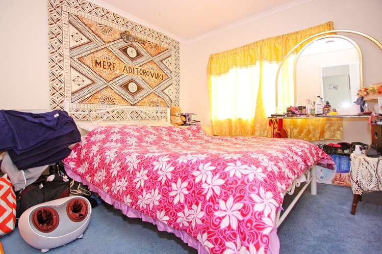 38 Robert Ross Place Clendon Park_6