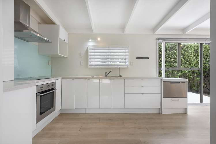 403A Ocean Road Whangamata_12