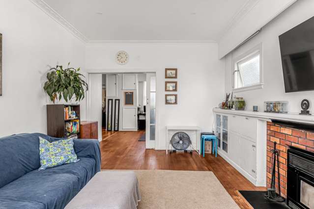 35 De Lautour Road Inner Kaiti_2