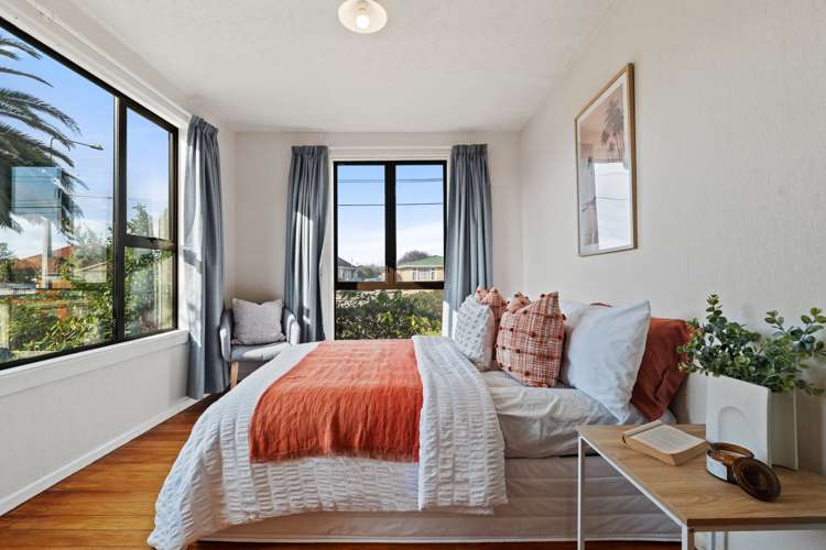 81 Hargood Street Woolston_13