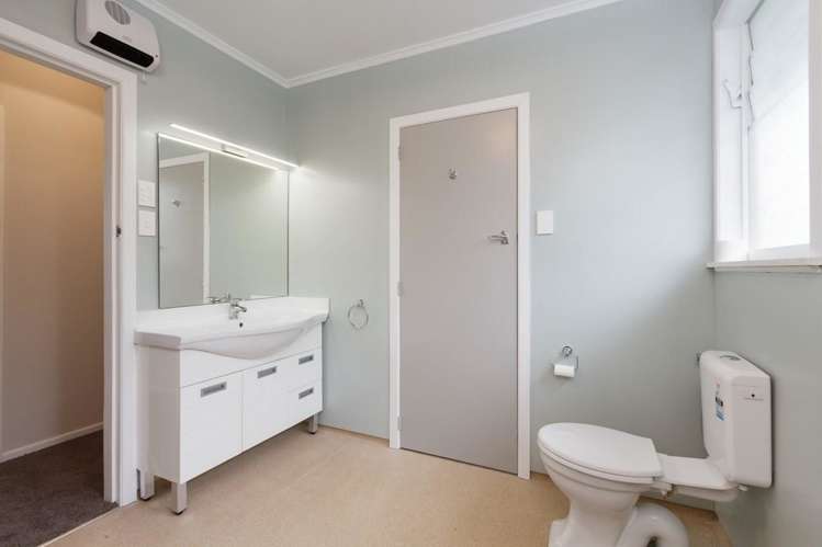 8 Alverstoke Road Parkvale_12