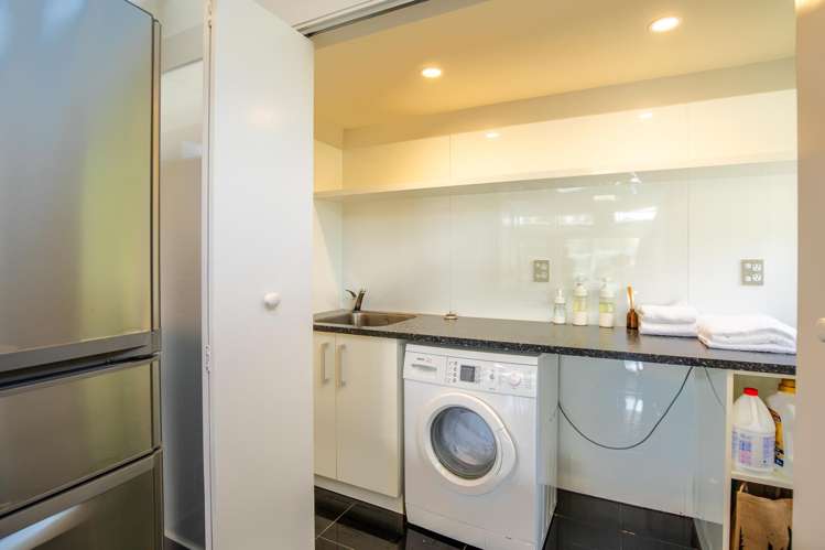 8C Brassey Road St Johns Hill_25