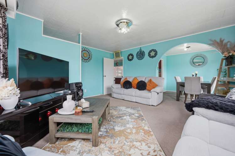 16 Robertson Road Mangere_8