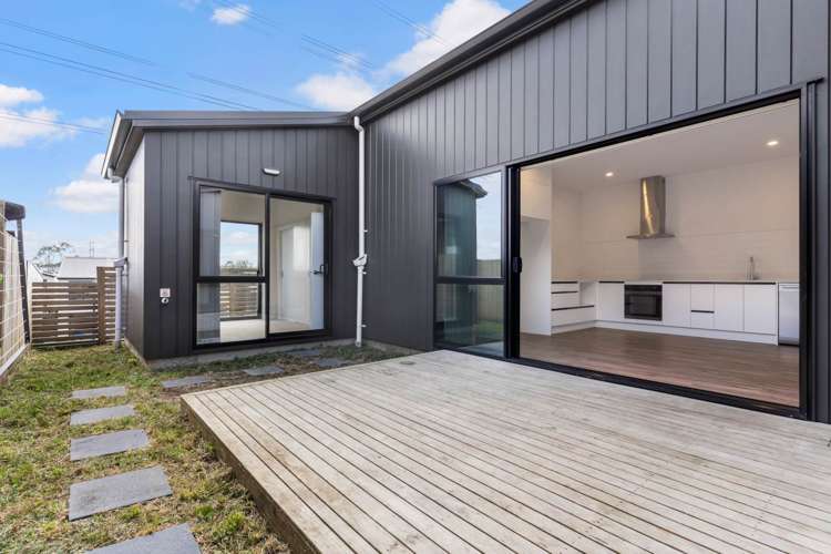 18 Puwha Street Massey_13