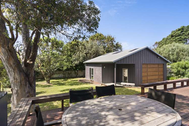 506 Ocean Road Whangamata_39