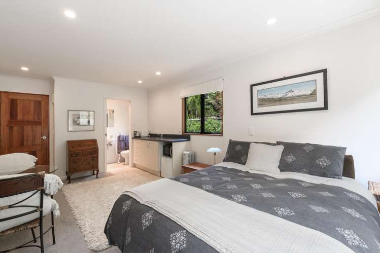 3 Grace Road Avenues_25