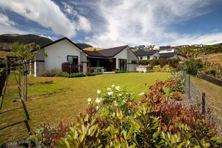 30 Quail Rise Stoke_19