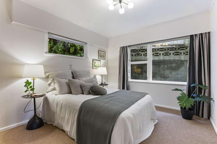 26 Collier Avenue Karori_9