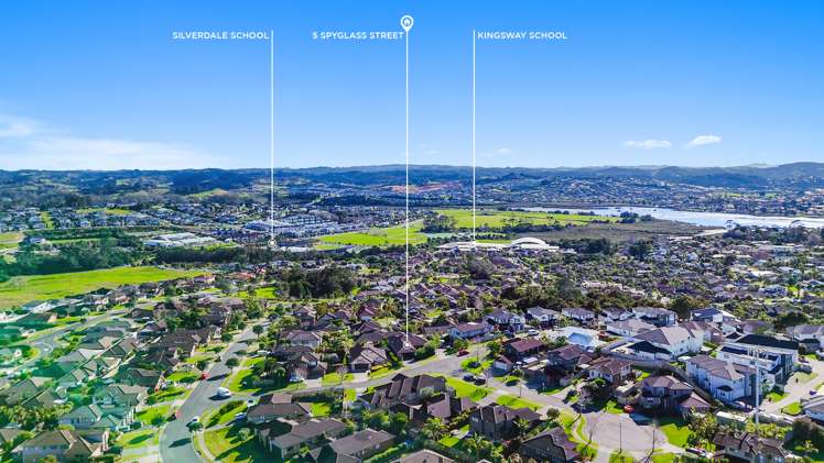 5 Spyglass Street Red Beach_28