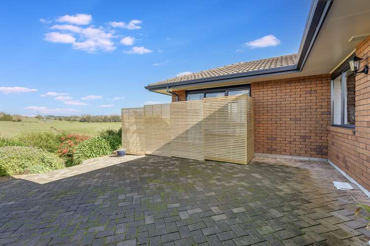 7 Friesian Place Grandview Heights_19