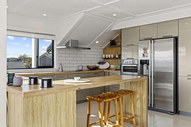 20 Pukenamu Road Rainbow Point_2