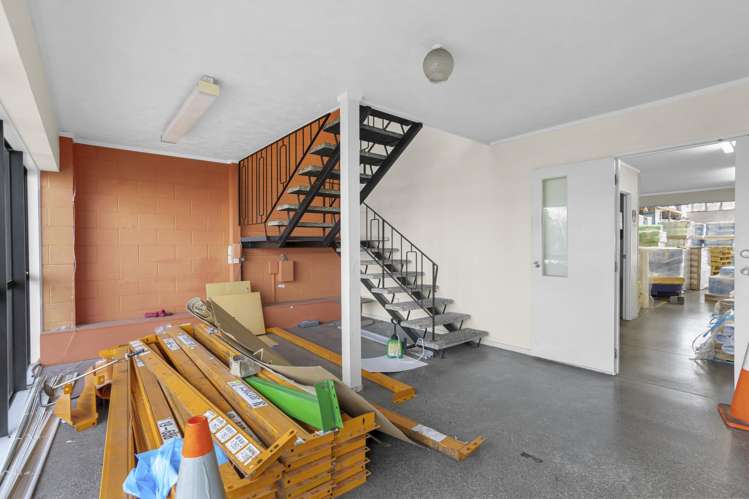 A/3 Colway Place Wairau Valley_11