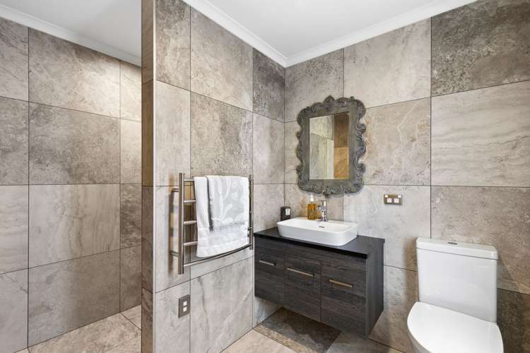 11 Stanhope Rise Richmond_18