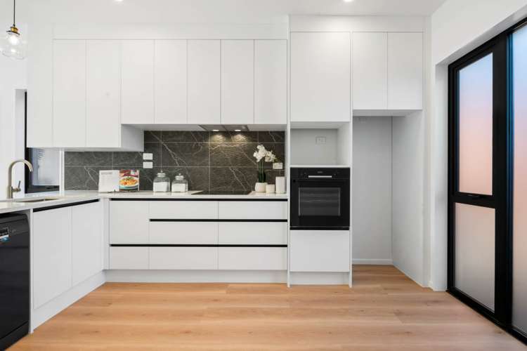 97B Walker Road Pt Chevalier_21