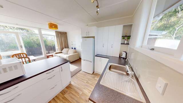 31 Ruapehu Street Paraparaumu_2