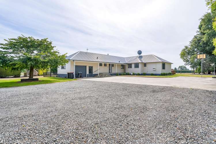 64 Lochiel Bridge Road Winton Surrounds_22