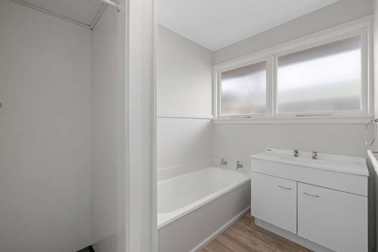 76 Pages Road Linwood_11