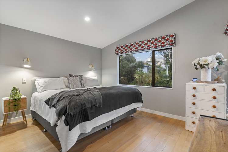 93a Fairclough Road Beach Haven_8