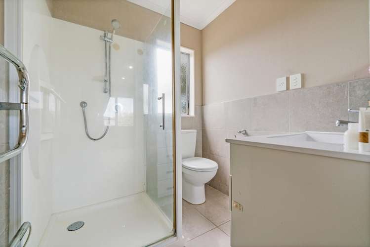 5 Glasson Avenue Flat Bush_21