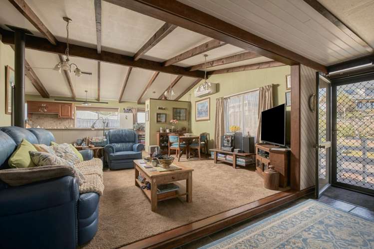 22 Birch Street Hilltop_21