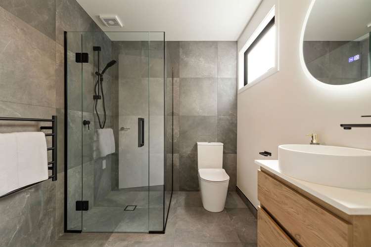 B/45 McAdam Drive Jacks Point_25