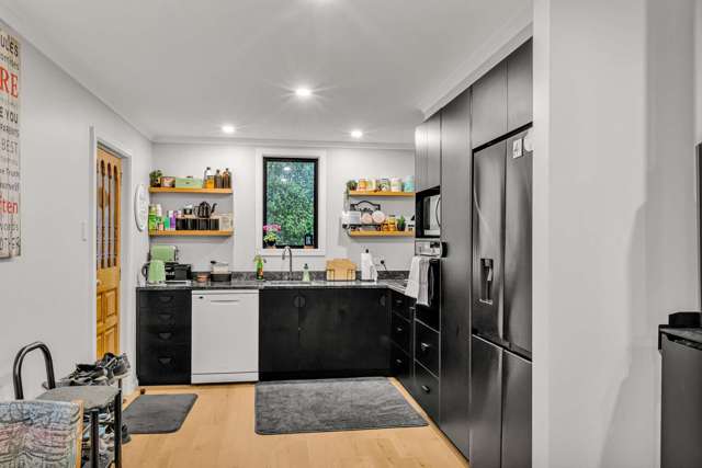 22 Gordon Terrace Gore Surrounds_1