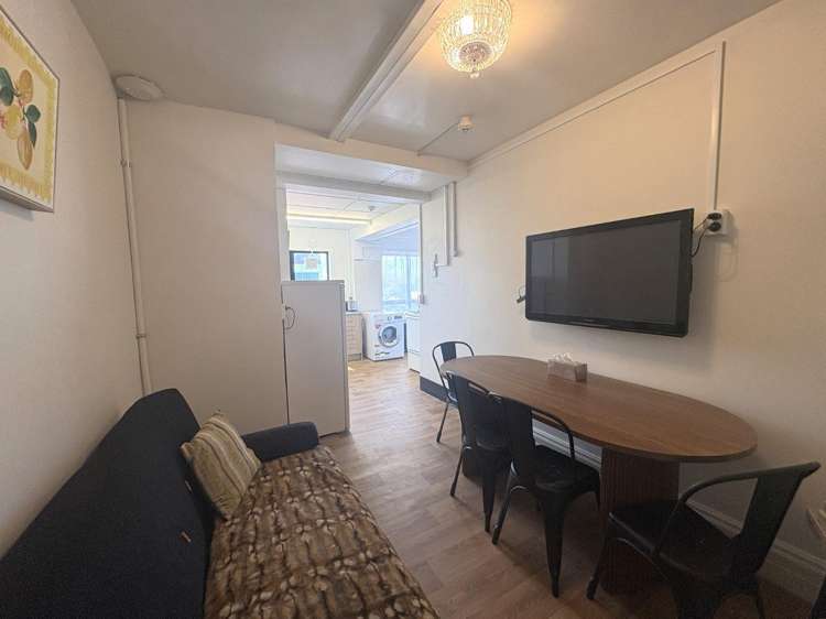 4/610 Victoria Street Callum Brae_8