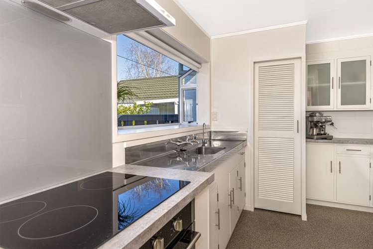 3 Stevenson Lane Kaiti_2