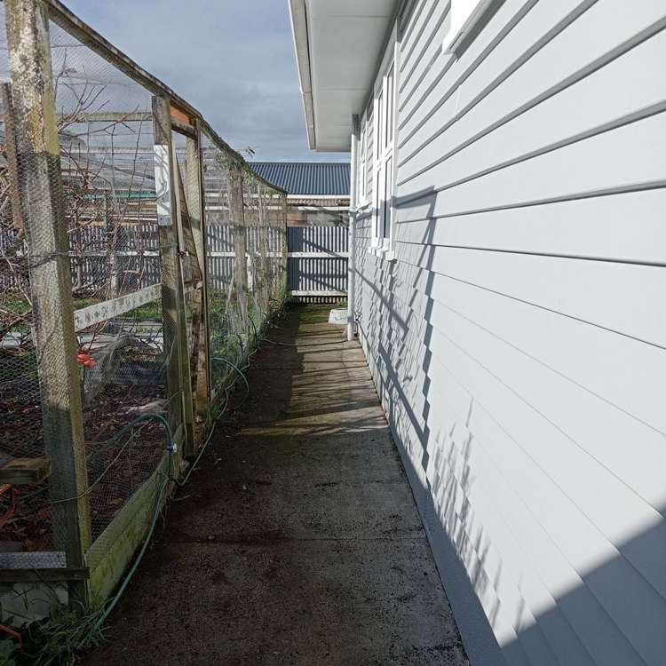 8 Greenock Place Awapuni_2