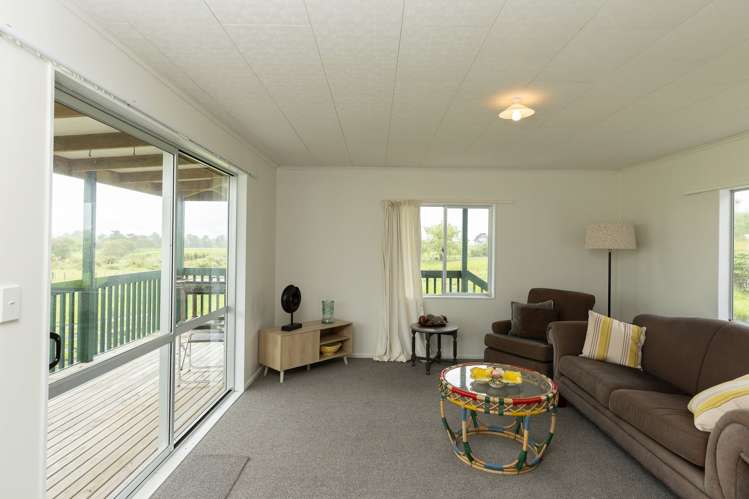 7  &  7A Stirling Street Te Aroha_13