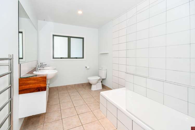 22A Buchanan Road Kingseat_17