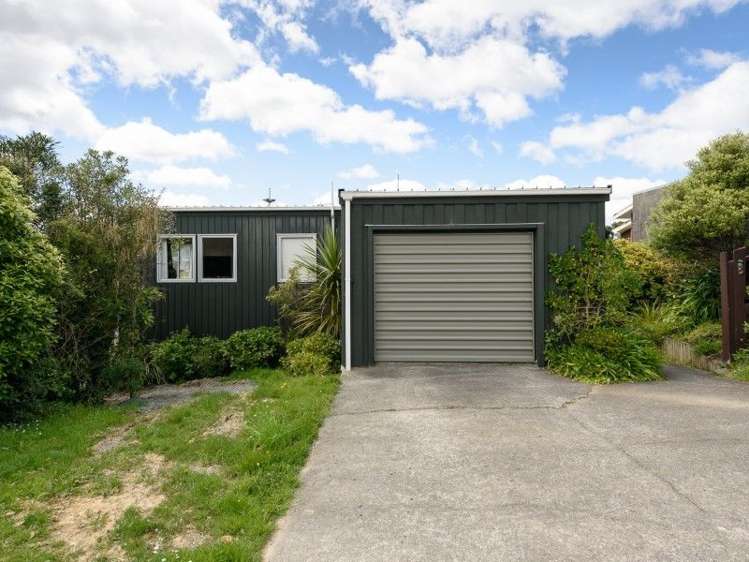 3 Hillview Crescent Paparangi_17