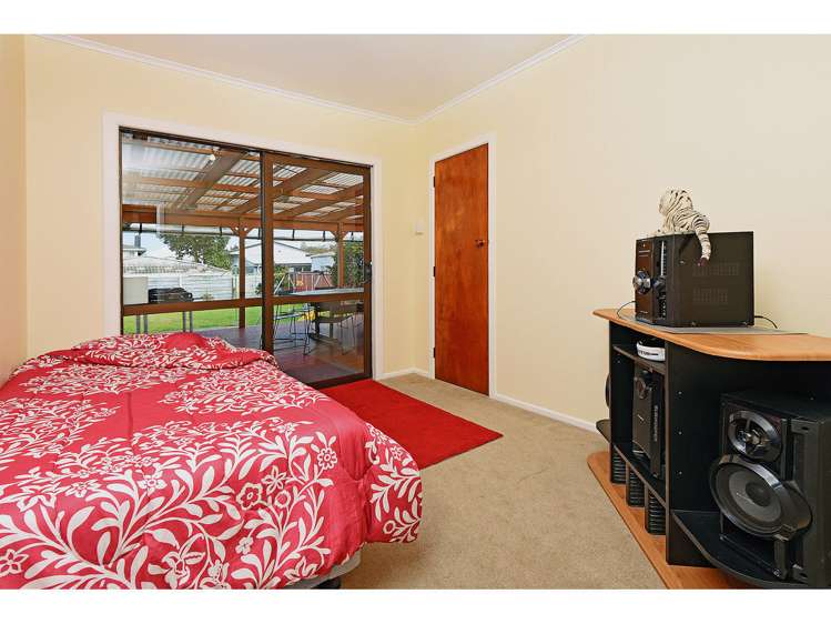 21 Franklyne Road Otara_11