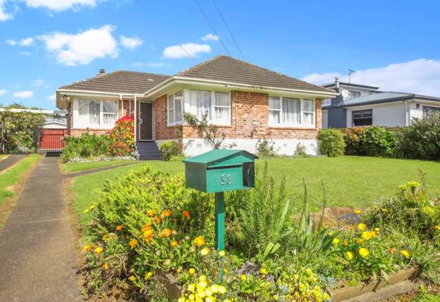 Beautiful House in the Heart of Mangere waitin...