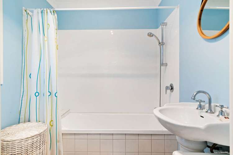 4 Fantail Crescent Maraetai_19