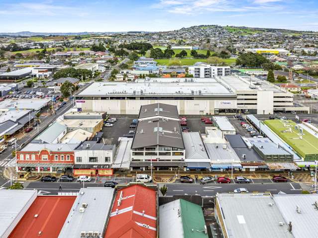 Prime retail position in Pukekohe