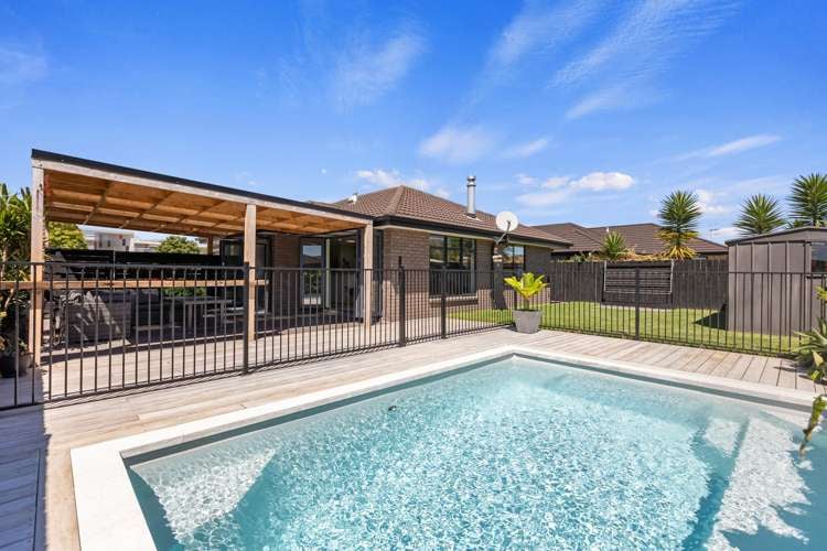 162 Doncaster Drive_0