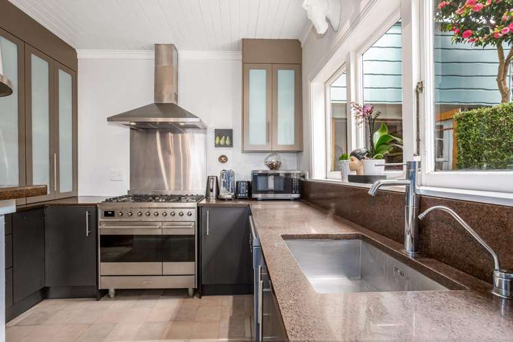 9 Karepa Street Brooklyn_10