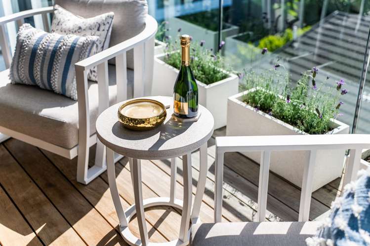 207/8A Lake Pupuke Drive Takapuna_27