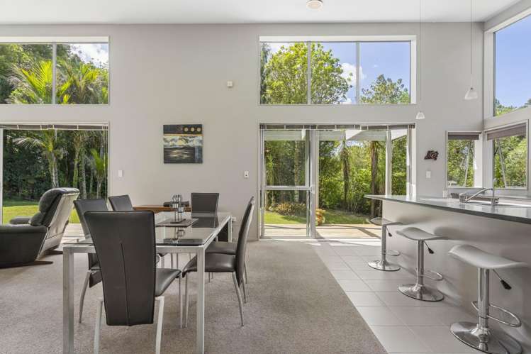 10 Beach Street Sandspit_16