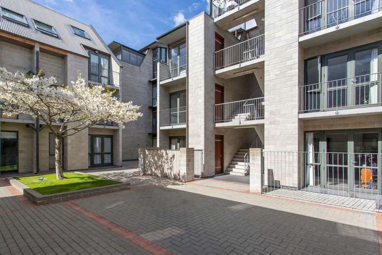 46/868 Colombo Street_0