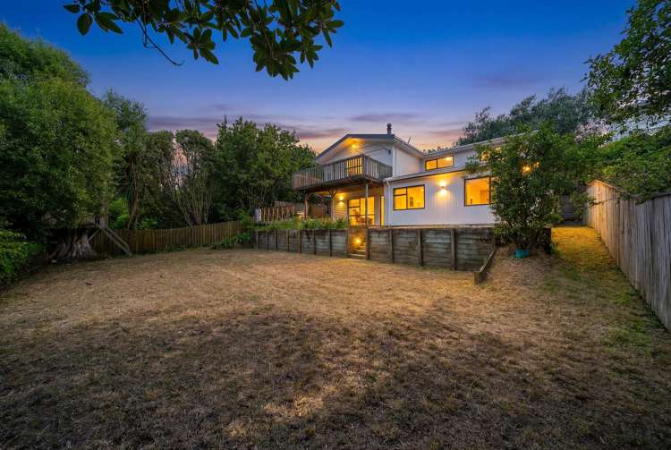 57 Handyside Street Tawa_27