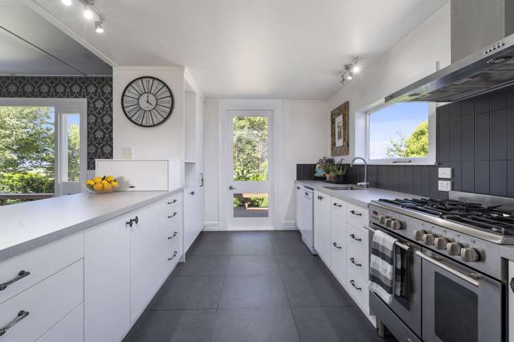 817 Egmont Road Hillsborough_5