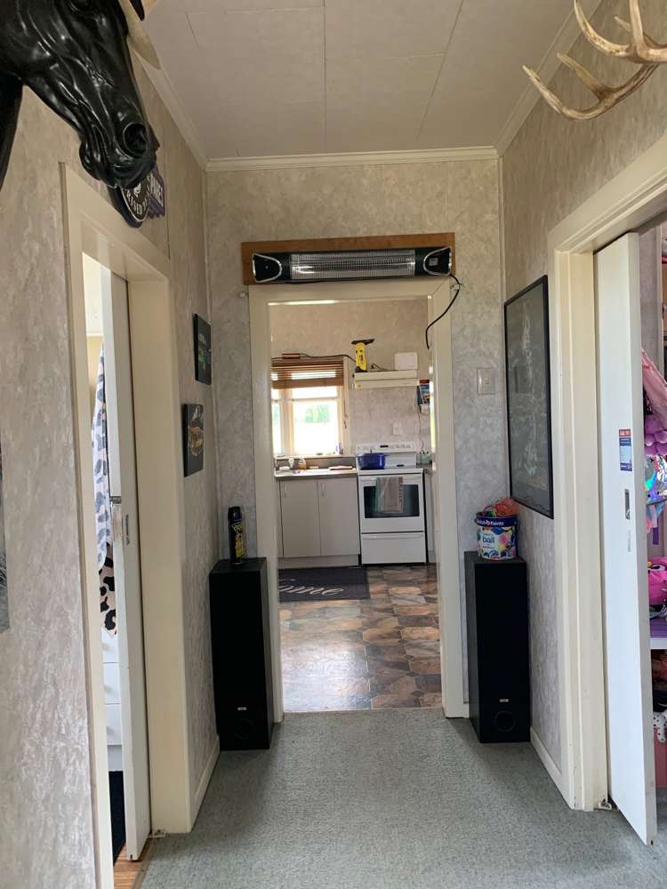 196 School Road Paeroa_9