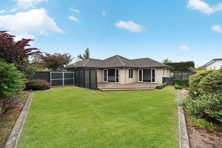 22 Darjon Drive 2750_1