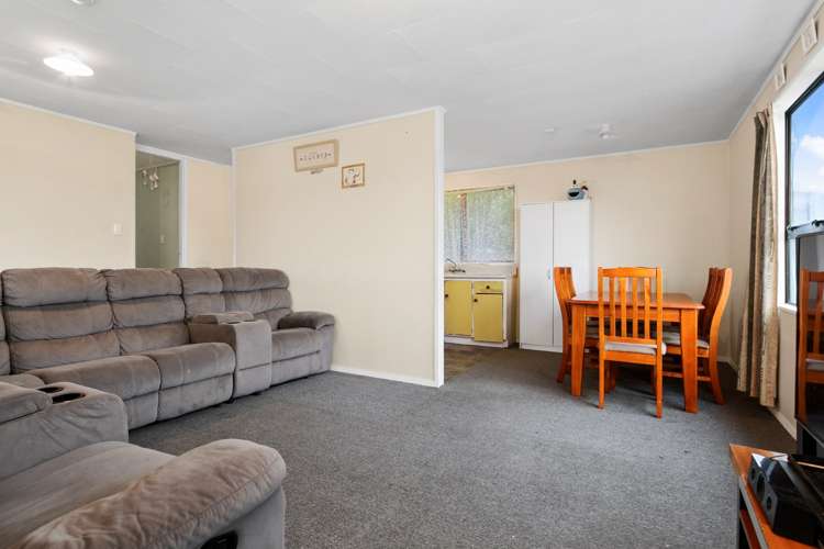 143 Boundary Road Clover Park_8