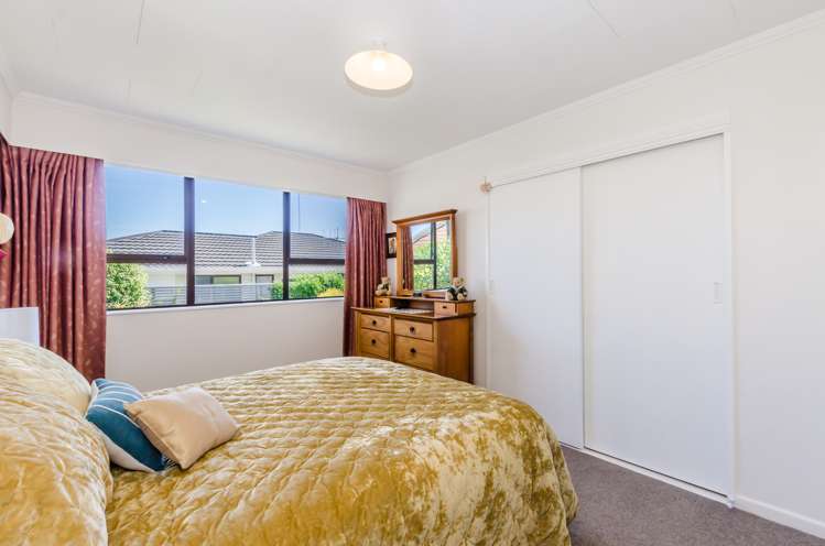 2 Malfroy Lane Raumati Beach_12