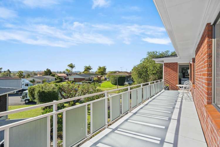 8 Ian Place Glendene_9
