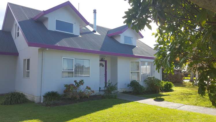 16 Atherfold Crescent Greenmeadows_22