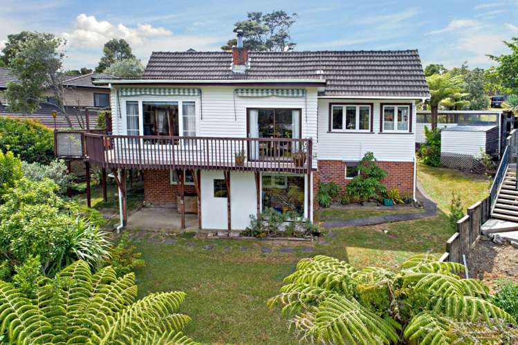 40 Highland Avenue Titirangi_5